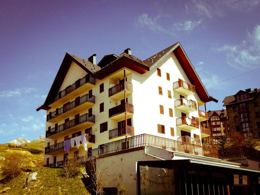 Apartamentos Formigal Exteriér fotografie